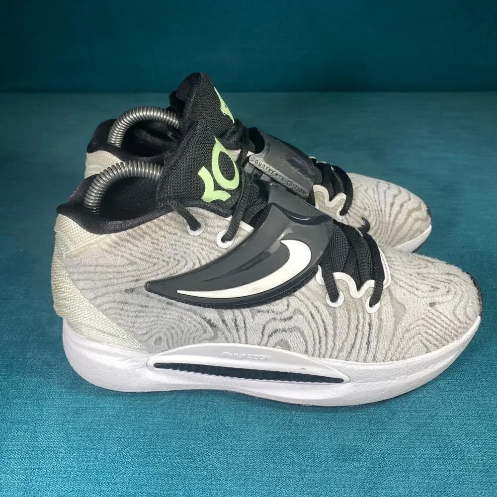 Size 6M/7.5Women - Nike KD14 Oreo shoes
